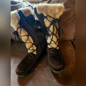 Baretraps brown suede and faux fur boots Size 8.5